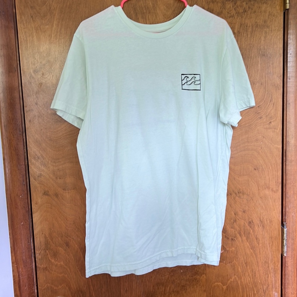 Billabong t shirt.